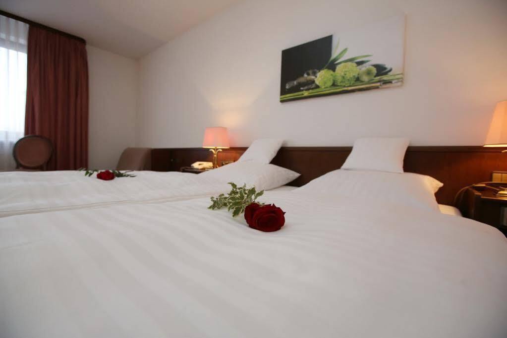 Hotel Am Peterstor Montabaur Εξωτερικό φωτογραφία